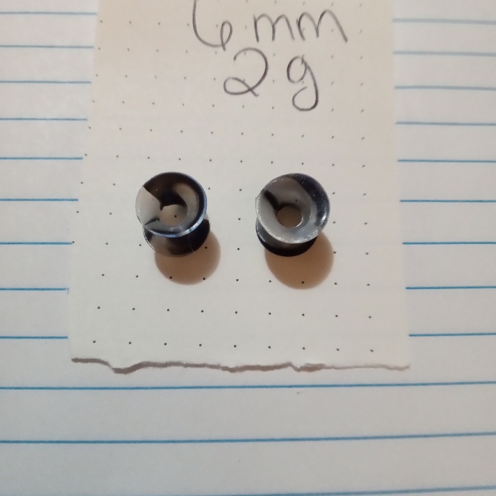 Six pairs 2g silicone ear gauges tunnels